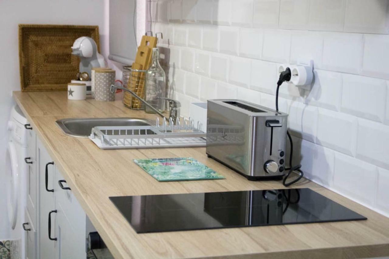 Apartamento Reyes Catolicos Apartment อัลเมรีอา ภายนอก รูปภาพ