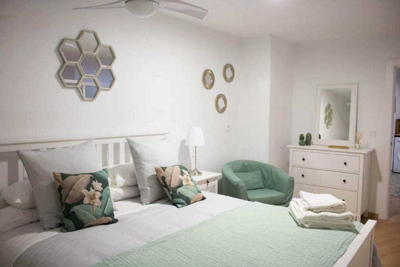 Apartamento Reyes Catolicos Apartment อัลเมรีอา ภายนอก รูปภาพ