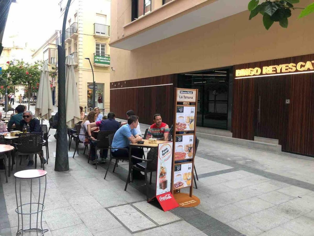 Apartamento Reyes Catolicos Apartment อัลเมรีอา ภายนอก รูปภาพ